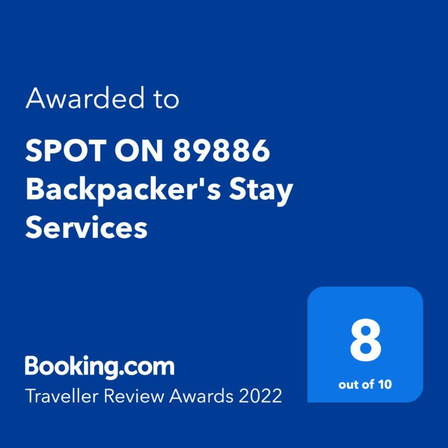 Spot On 89886 Backpacker'S Stay Services Кучинг Экстерьер фото